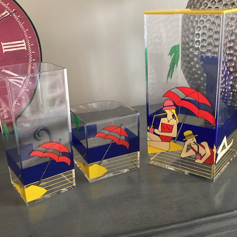Colorful Beach Scene Acrylic Vase Set